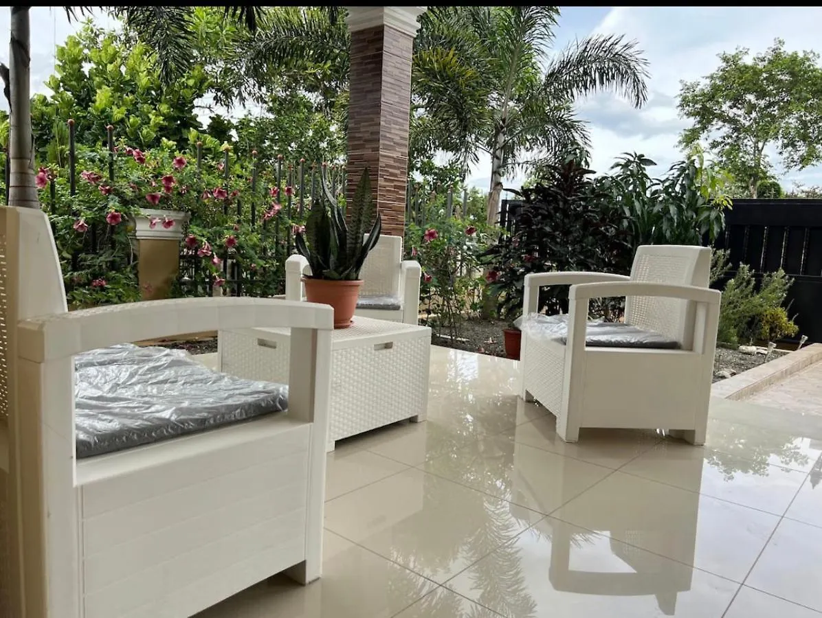 Esmeralda Villa Jarabacoa